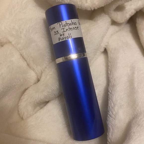 SOLD Kayali Yum Pistachio Gelato Perfume 10ML - Picture 2 of 2